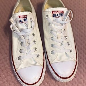 White Converse Men’s 8/ Women’s 10